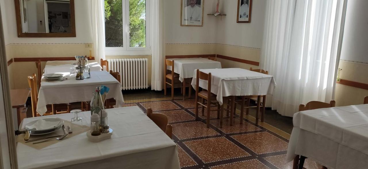 B&B Oasi Regina Pacis Санта-Маргерита-Лигуре Экстерьер фото