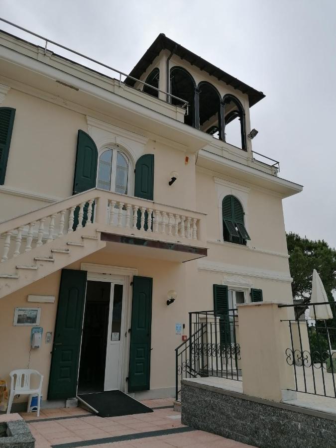 B&B Oasi Regina Pacis Санта-Маргерита-Лигуре Экстерьер фото