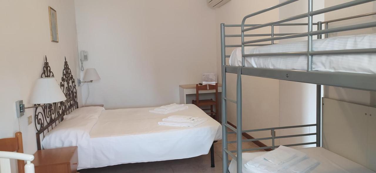 B&B Oasi Regina Pacis Санта-Маргерита-Лигуре Экстерьер фото